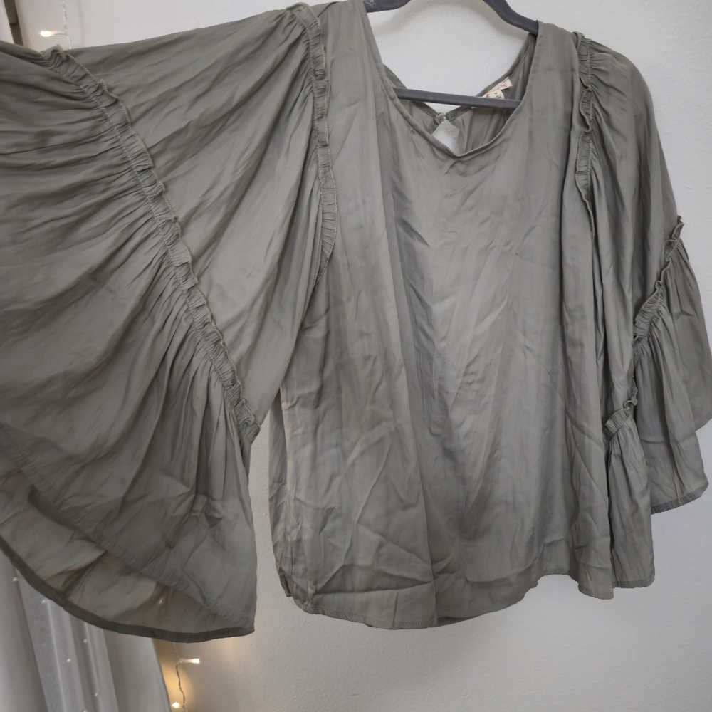 ee:some Sage Green Boho Bell Sleeve Blouse Size M Flowy Top